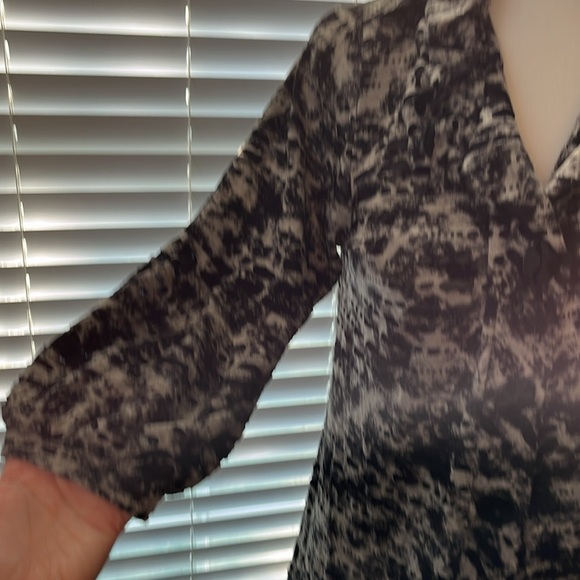 Andria Lieu black & grey 3/4 sleeve ruffle neck buttoned jacket size medium - Picture 4 of 11